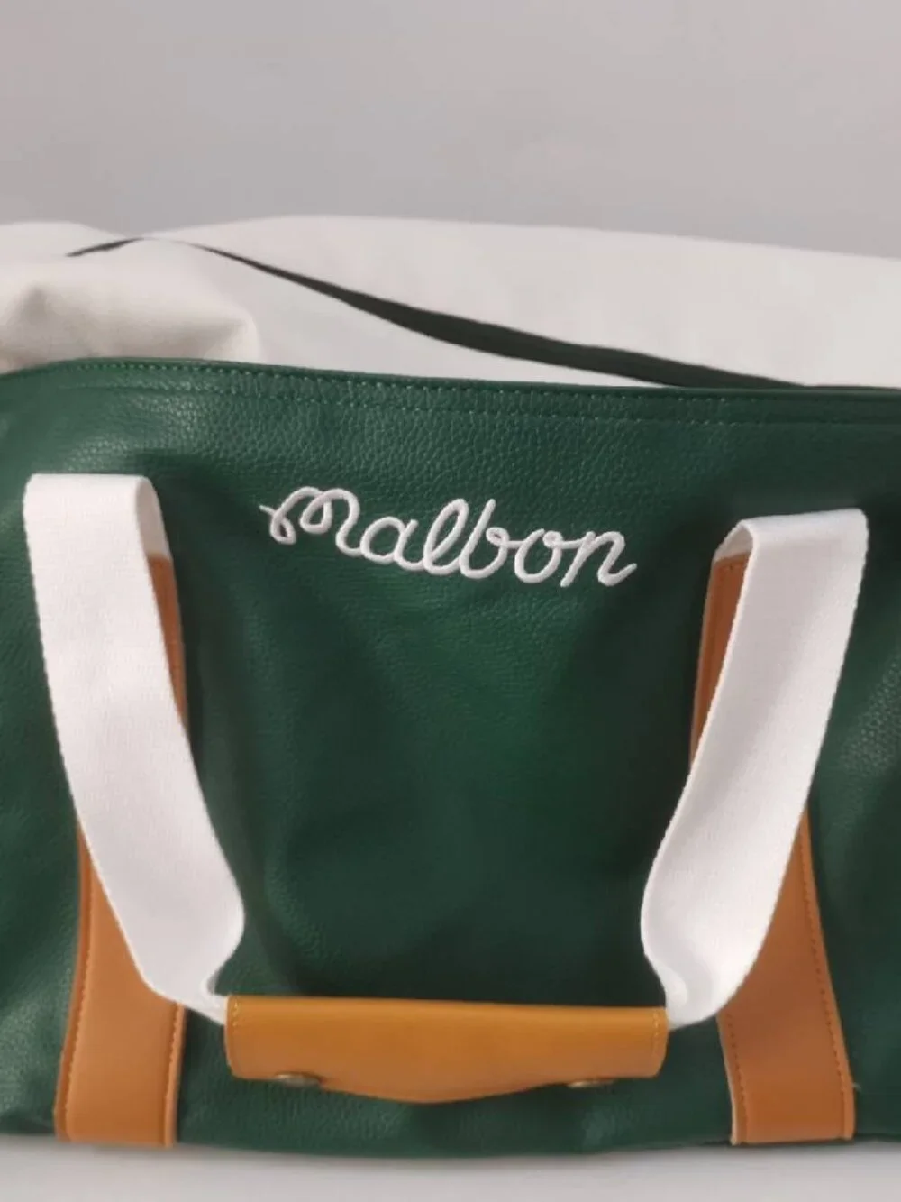 MALBON Golf Clothing Bag Fashionable Large Capacity Handheld Travel Bag